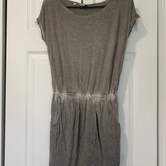 Guess Women Short Loose Fit Grey Dress Size S - Picture 3 of 6
